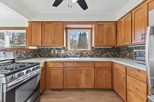 3250 S 72nd St, Milwaukee, WI 53219 - Photo 10