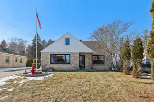 233 N Dries St, Saukville, WI 53080 - Photo 1
