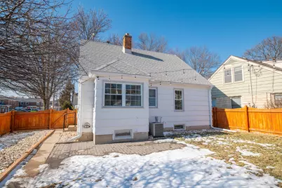2722 N 74th St, Wauwatosa, WI 53210 - Photo 26