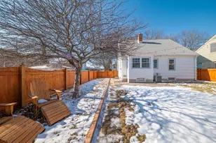 2722 N 74th St, Wauwatosa, WI 53210 - Photo 24