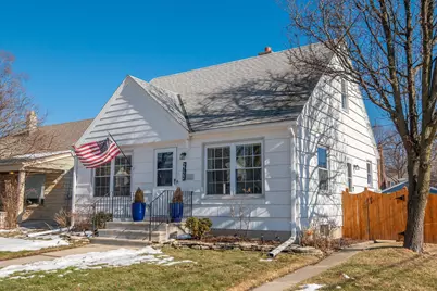 2722 N 74th St, Wauwatosa, WI 53210 - Photo 28