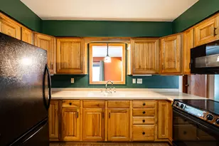 5869 S Trinthammer Ave, Cudahy, WI 53110 - Photo 6