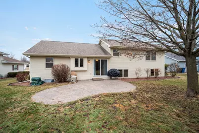 1677  Bernheim St, Oshkosh, WI 54904 - Photo 26