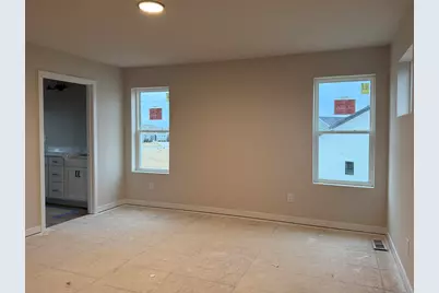 3720  Bishops Cap Dr, Racine, WI 53126 - Photo 8