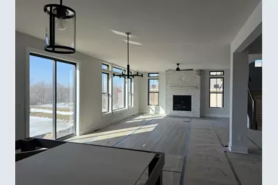 N66W21485  Sagebrush Dr, Menomonee Falls, WI 53051 - Photo 4