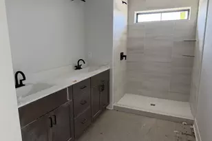 N66W21485 Sagebrush Dr, Menomonee Falls, WI 53051 - Photo 8