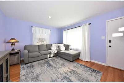 7800 W Palmetto Ave, Milwaukee, WI 53218 - Photo 4