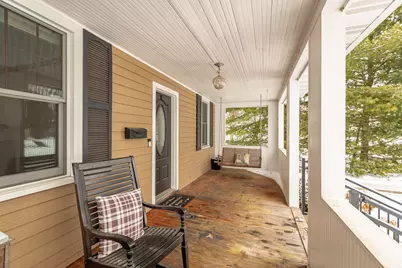 136  20th St, La Crosse, WI 54601 - Photo 2