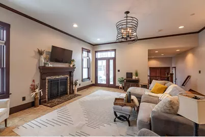 136  20th St, La Crosse, WI 54601 - Photo 16