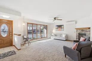 1018 S Ferry Dr, Lake Mills, WI 53551 - Photo 6