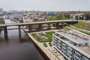 1902 N Commerce St, Milwaukee, WI 53212 - Photo 16