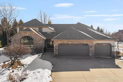 375  Regatta Dr, Port Washington, WI 53074 - Photo 2