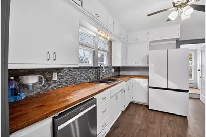 1008  Monroe Ave, Racine, WI 53405 - Photo 6