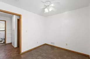 2029 N 28th St, Milwaukee, WI 53208 - Photo 8