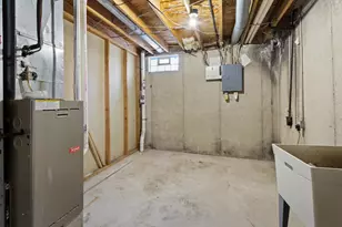 2029 N 28th St, Milwaukee, WI 53208 - Photo 14