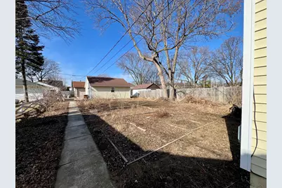3207 S Austin St, Milwaukee, WI 53207 - Photo 26