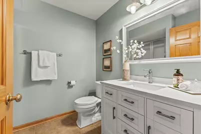 W398N5975  Autumn Woods Dr, Oconomowoc, WI 53066 - Photo 22