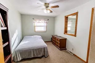 421 Jackson St, Sheboygan Falls, WI 53085 - Photo 10