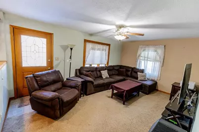 421  Jackson St, Sheboygan Falls, WI 53085 - Photo 4