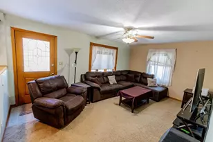 421 Jackson St, Sheboygan Falls, WI 53085 - Photo 4