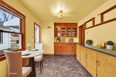 2058 S 87th St, West Allis, WI 53227 - Photo 6