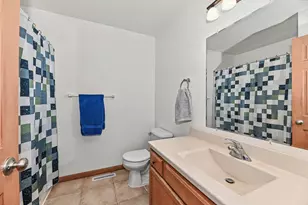 910 Century Wy, Racine, WI 53406 - Photo 30