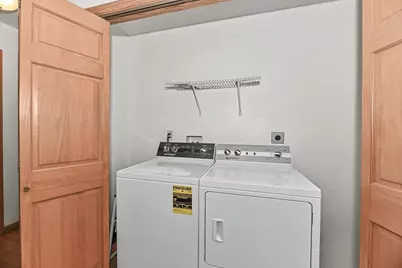 910  Century Way, Racine, WI 53406 - Photo 32