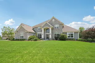 N49W18765 Emerald Hills Dr, Menomonee Falls, WI 53051 - Photo 66