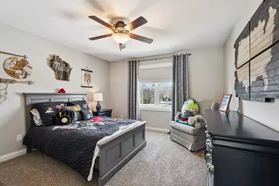 N49W18765  Emerald Hills Dr, Menomonee Falls, WI 53051 - Photo 38