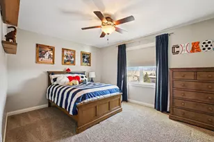 N49W18765 Emerald Hills Dr, Menomonee Falls, WI 53051 - Photo 34