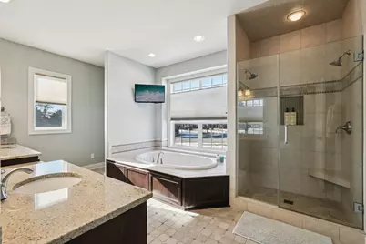 N49W18765  Emerald Hills Dr, Menomonee Falls, WI 53051 - Photo 28