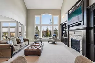 N49W18765 Emerald Hills Dr, Menomonee Falls, WI 53051 - Photo 12