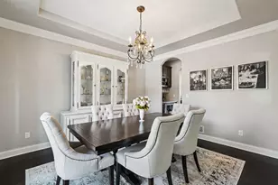 N49W18765 Emerald Hills Dr, Menomonee Falls, WI 53051 - Photo 18