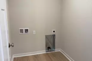 W219N16270 Primrose Ct, Jackson, WI 53037 - Photo 14