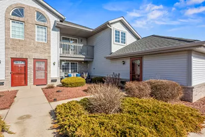 1055  Quinlan Dr #C, Pewaukee, WI 53072 - Photo 22