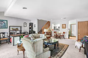 940 Prairie Dr, Racine, WI 53406 - Photo 8