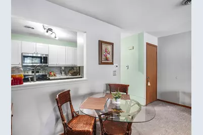 940  Prairie Dr #27, Racine, WI 53406 - Photo 10