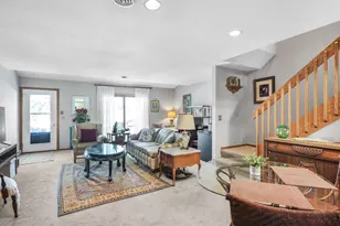 940 Prairie Dr, Racine, WI 53406 - Photo 4