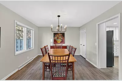 10327 N Savannah Ct, Mequon, WI 53092 - Photo 10