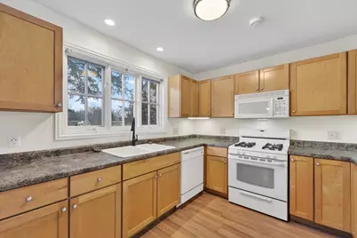 248  Mueller Ave, Twin Lakes, WI 53181 - Photo 8