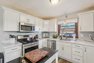 395 E Oak Ln, Oak Creek, WI 53154 - Photo 6