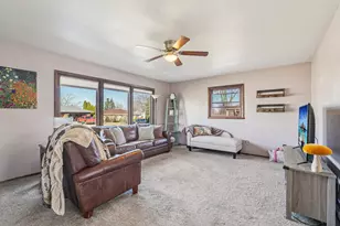 395 E Oak Ln, Oak Creek, WI 53154 - Photo 2