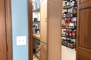 3262 Calais Ct, Allouez, WI 54301 - Photo 8