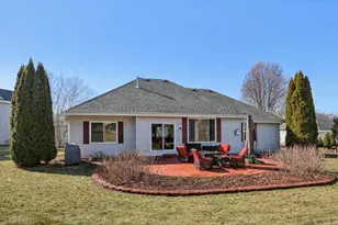 1905 Hunter Ct, Waukesha, WI 53189 - Photo 36