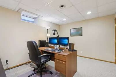 1905  Hunter Ct, Waukesha, WI 53189 - Photo 30