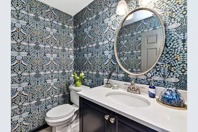 10022 N Miller Ct, Mequon, WI 53092 - Photo 18