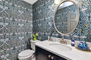 10022 N Miller Ct, Mequon, WI 53092 - Photo 18