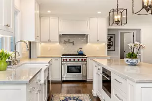 10022 N Miller Ct, Mequon, WI 53092 - Photo 6