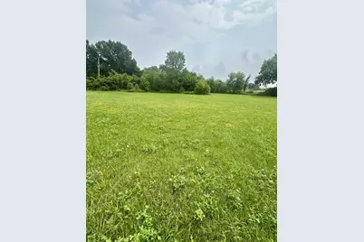 3977 E Elm Rd, Oak Creek, WI 53154 - Photo 8
