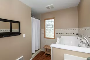 225 W Alta Loma Cir, Thiensville, WI 53092 - Photo 20